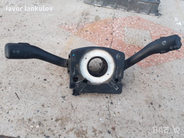 Превключвател на кормилната колона:Мигачи и чистачки за:Ауди,, снимка 2 - Части - 31601619