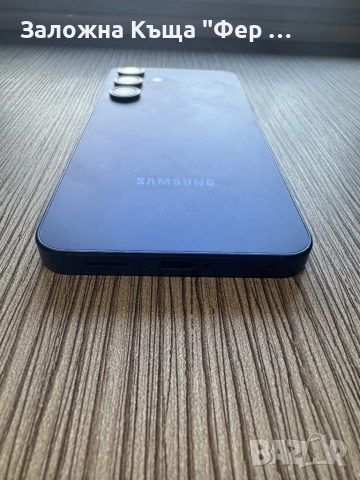 Като нов! Samsung galaxy s25, снимка 3 - Samsung - 52623490
