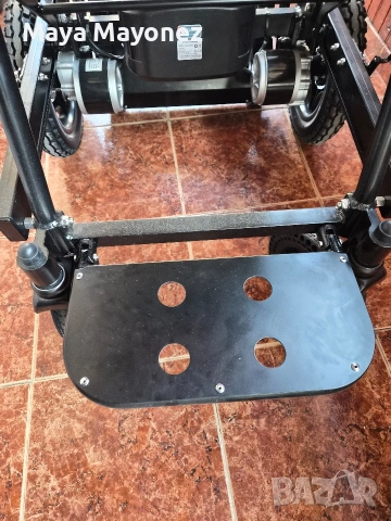 Електрична количка с механизъм за стълби за инвалиди, снимка 12 - Друга електроника - 54189858