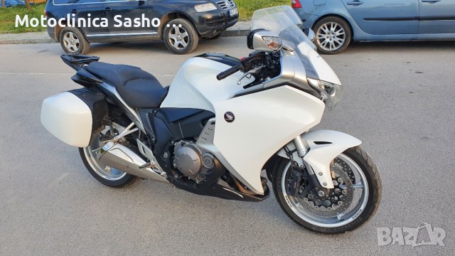 HONDA VFR 1200F 2010g.регистриран,напълно обслужен топ състояние , снимка 11 - Мотоциклети и мототехника - 36672740