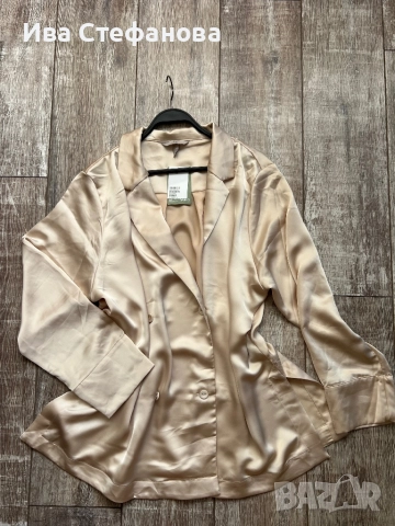 Ново етикет бежово екрю сатен сатенено елегантно сако 2Хл 2 XL , снимка 2 - Сака - 51732083