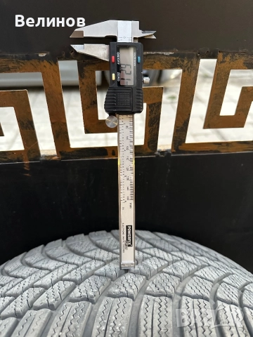 4 бр. Зимни Гуми 235/35/20 Bridgestone Blizzak DOT 22 година, снимка 3 - Гуми и джанти - 52817613