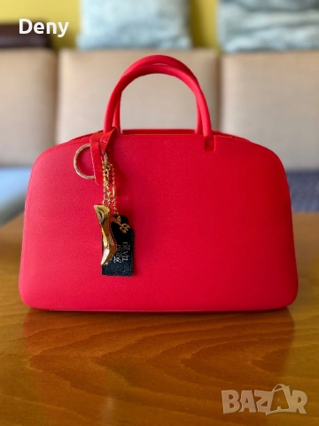 Колекционерска лимитирана чанта на “ Дяволът Носи Прада 2 “