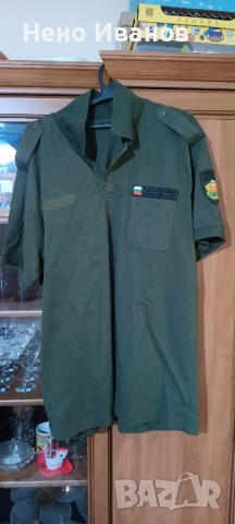 Продавам чисто нова Военна тениска с якичка 
