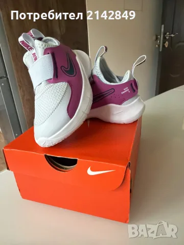Чисто нови детски маратонки Nike
