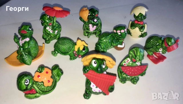 Продавам отделни фигурки на Kinder Surprise за попълване на колекции от Италия.(90-те), снимка 10 - Фигурки - 52663348