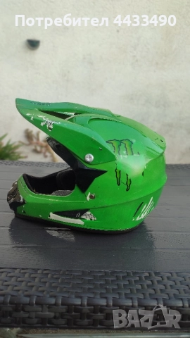 Продавам каска Monster , снимка 3 - Аксесоари за велосипеди - 51436139