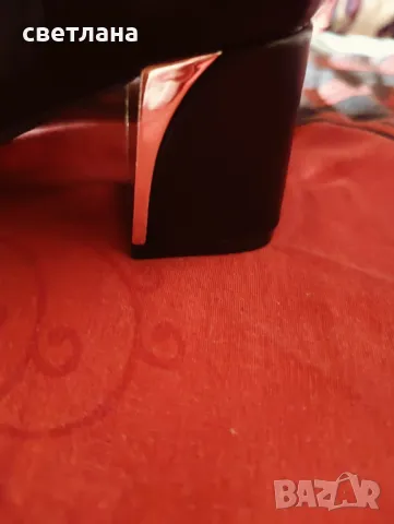 дамски обувки със златен кант на тока с лепка, снимка 2 - Маратонки - 48811814