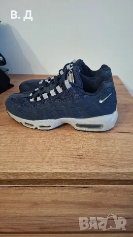 Оригинални маратонки Nike Air Max 95 (Navy Blue) – Размер 40.5 / US 7.5, Дължина на стелката: 25.5см, снимка 4 - Маратонки - 56245527