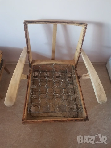 Комплект ретро фотьойл и табуретка подготвени за претапициране , снимка 5 - Антикварни и старинни предмети - 53138848