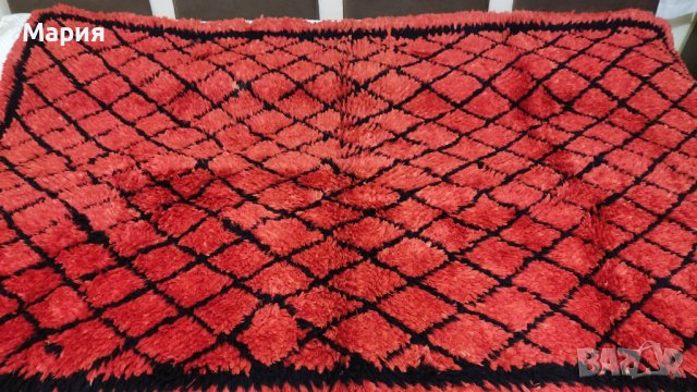 Губер червени ромбоиди