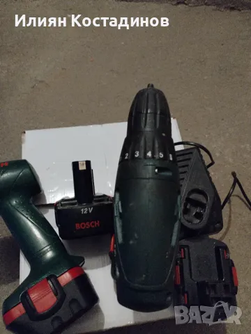 Bosch 12 v винтоверт, фенер, 4 батерии и зарядно, снимка 5 - Винтоверти - 49879856