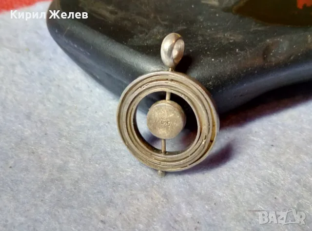 ИНТЕРЕСЕН ВЪРТЯЩ се ГРЪЦКИ СРЕБЪРЕН МЕДАЛЬОН СРЕБРО 925 с НАДПИС и РЪЧНО ГРАВИРАНА ДАТА 48578, снимка 10 - Колиета, медальони, синджири - 48954643