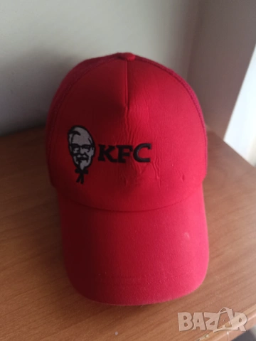 КFC шапка 