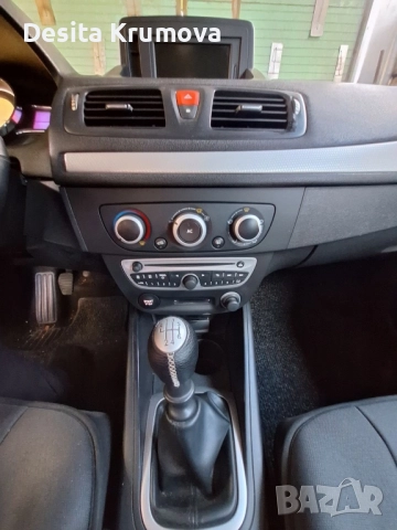 Рено Меган 3 1,6V, снимка 8 - Автомобили и джипове - 51705033