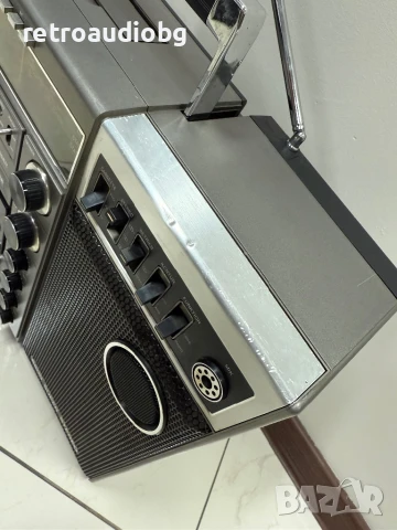 🔊Ретро масивен радиокасетофон Boombox Universum Senator 8800 - (SANYO)🔊, снимка 6 - Аудиосистеми - 51323059