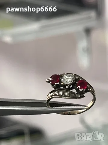 💎 Великолепен античен златен пръстен „Трилогия“ с диаманти и рубини (19-ти век) 💎, снимка 10 - Пръстени - 49260692