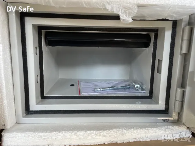 Огнеупорен сейф 32EL, снимка 2 - Сейфове и каси - 49778538