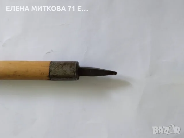 Винтидж алпийски туристически бастун ,изработен от дърво ,с метален накрайник и с метални значки, снимка 7 - Други ценни предмети - 56121729