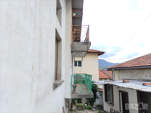 Продавам къща в гр. Смолян, кв. Долно Райково, снимка 4 - Къщи - 52179850