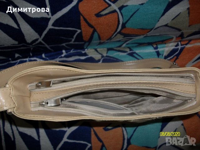 Продавам чисто нова бежова чанта, снимка 4 - Чанти - 18319337