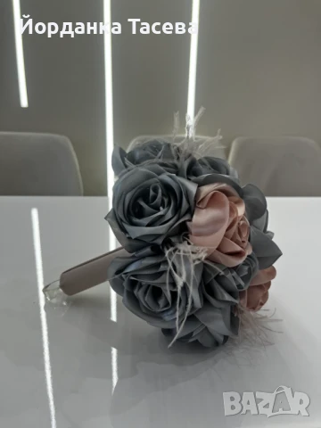 Уникални букети от сатенени рози за вашия специален повод , снимка 10 - Други - 50980991