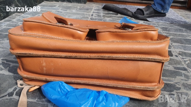 Стара кожена чанта Отлична, снимка 7 - Чанти - 52206474