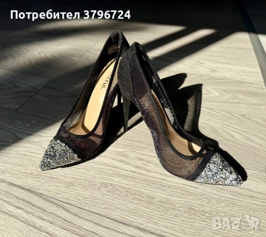 Дамски обувки JustFab на ток с камъчета, снимка 2 - Дамски обувки на ток - 52307613