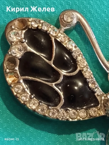 МЕТАЛНА БРОШКА във ФОРМАТА на ПЕПЕРУДА 🦋 с ЧЕРНИ КРИЛА и КРИСТАЛИ 52167, снимка 3 - Други - 52480683