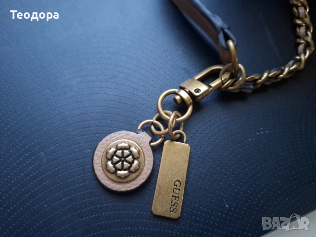 Нова чантичка  на  GUESS, снимка 15 - Чанти - 51237944