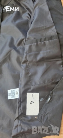 Hugo Boss, Dsquared2, Nike, Burberry мъжки якета ветровки , снимка 7 - Якета - 52224900