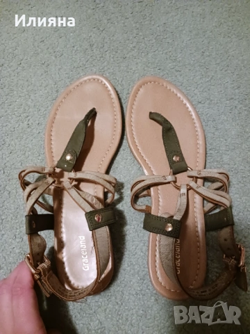 Нови сандали 39 номер