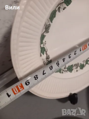 Сервиз за хранене от английски костен порцелан , снимка 3 - Сервизи - 48636228