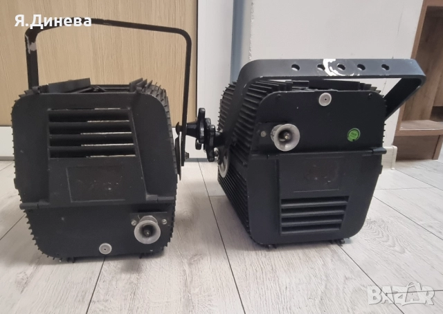 Сценични прожектори , снимка 4 - Друга електроника - 52327767