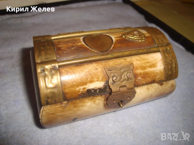 СТАРИННА ТИБЕТСКА КУТИЙКА за БИЖУТА от КАМИЛСКА КОСТ с БРОНЗОВ ОБКОВ и ПЛЮШ РЪЧНА ИЗРАБОТКА 32219, снимка 15 - Антикварни и старинни предмети - 38276290