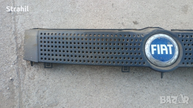 Предна решетка за Fiat Panda II 735314236, снимка 5 - Части - 52882035
