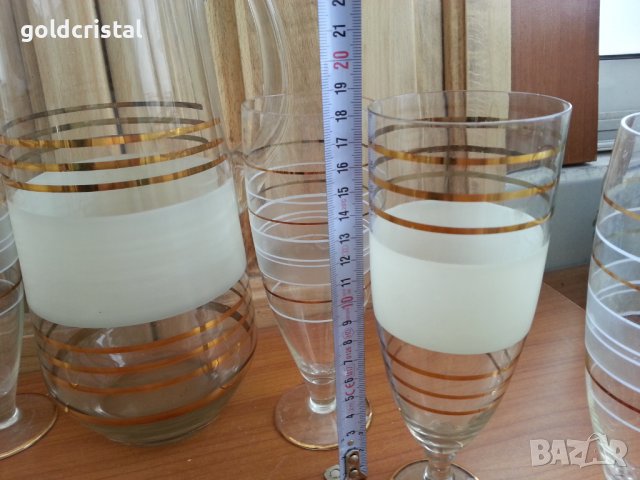 Ретро стъклени чаши и кана с златен кант, снимка 3 - Антикварни и старинни предмети - 33682339