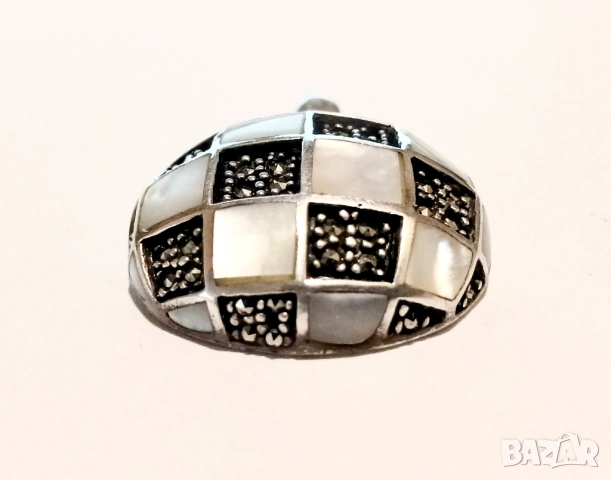 Масивна висулка с обсидиани и седефи, снимка 2 - Колиета, медальони, синджири - 52863079