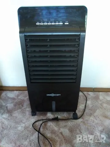 Продавам мобилен въздушен охладител 4 в 1 OneConcept CTR-1 