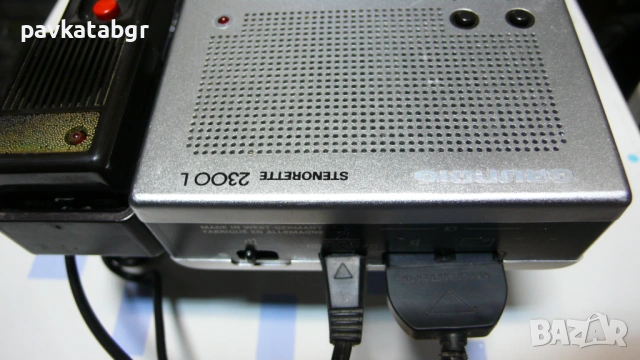 Репортерски касетофон, снимка 4 - Радиокасетофони, транзистори - 53110927