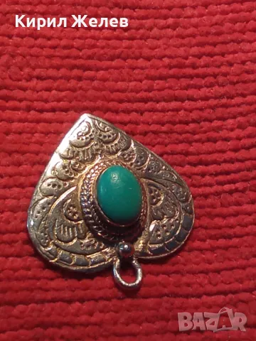 СТИЛНО ОРНАМЕНТИРАН СРЕБЪРЕН МЕДАЛЬОН СЪРЧИЦЕ СРЕБРО 925 с ШЛИФОВАН ТЮРКОАЗ РЕТРО БИЖУ АНГЛИЯ  26409, снимка 11 - Антикварни и старинни предмети - 46283537