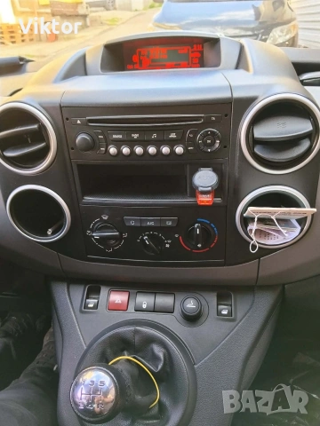 Peugeot Partner 1.6HDi, снимка 15 - Автомобили и джипове - 54314133