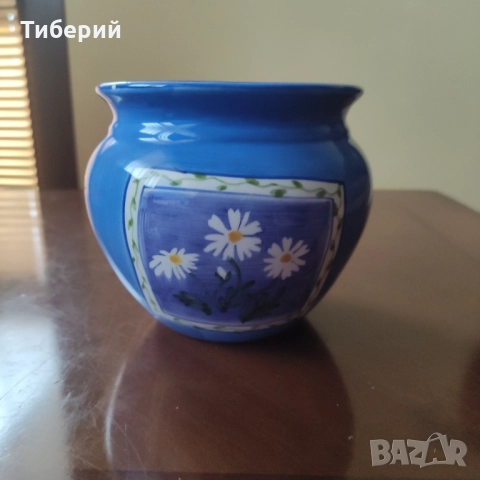 Порцеланова ваза, снимка 9 - Вази - 52286379