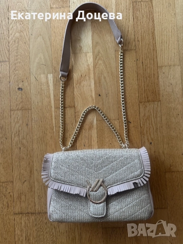 Бежова чанта със златна дръжка и ресни, снимка 3 - Чанти - 52409094