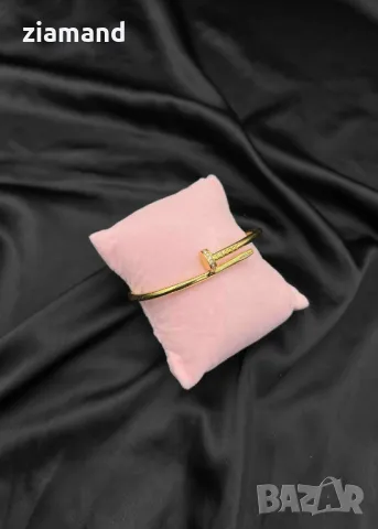 Твърда гривна пирон 