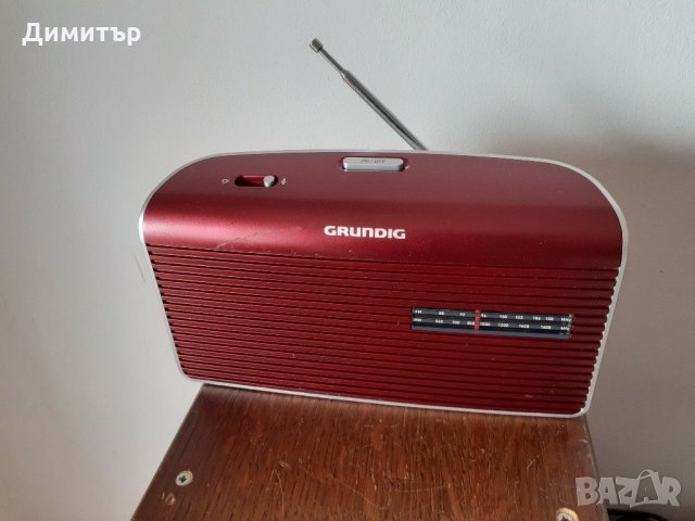  Радио GRUNDIG Music 60 Germany, снимка 13 - Радиокасетофони, транзистори - 31215121