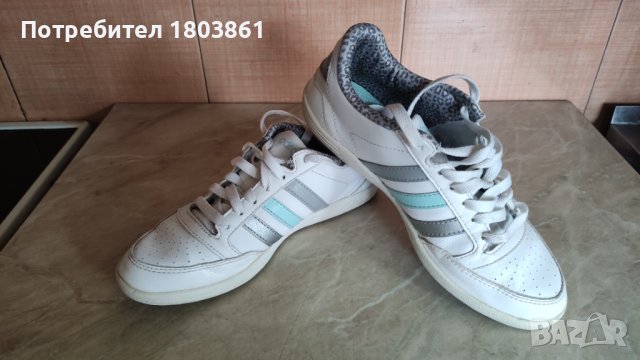 Adidas дамски маратонки естествена кожа н.38, снимка 1 - Маратонки - 40665669