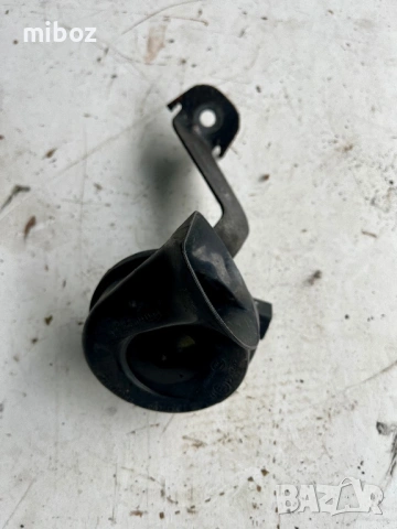 Клаксон бибитка Фолксваген Пасат VW Passat b6, снимка 2 - Части - 54286009