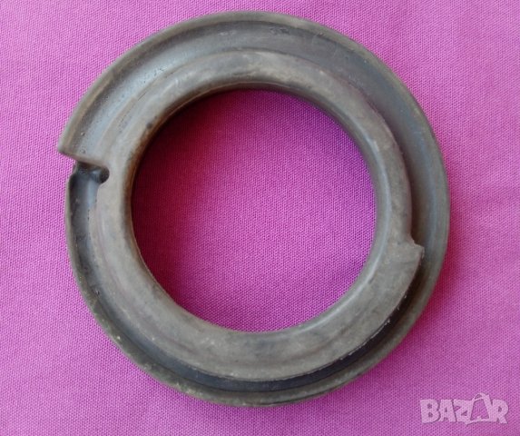 гумено легло / чиния- задна пружина джип Hyundai Santa fe,Kia Sorento 2- горна