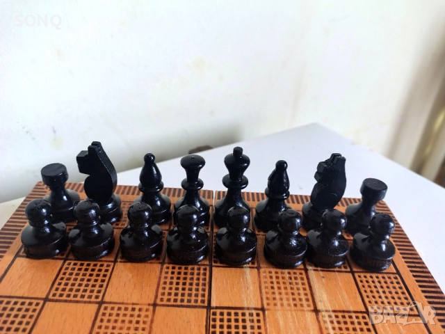 Страхотен Стар Дървен Шах, снимка 4 - Антикварни и старинни предмети - 52787331